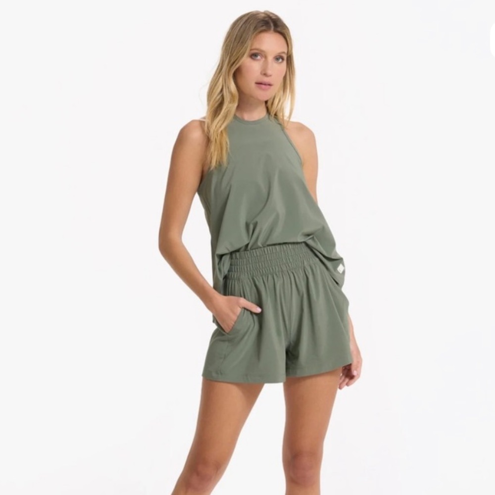 Vuori Villa Shorts - Size Small, Pistachio